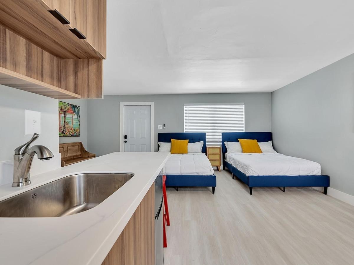 The Shell On Walnut Studio With Bath Hollywood Beach Free Parking ดาเนียบีช ภายนอก รูปภาพ